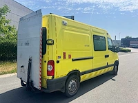 Renault - 2005 - master - ambulance - personenauto - afbeelding 2 van  29