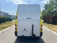 Renault - 2005 - master - ambulance - personenauto - afbeelding 4 van  29