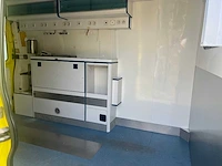 Renault - 2005 - master - ambulance - personenauto - afbeelding 8 van  29