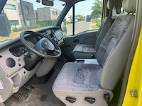 Renault - 2005 - master - ambulance - personenauto - afbeelding 16 van  29