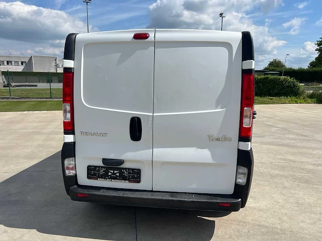 Renault - 2007 - trafic - personenauto - afbeelding 4 van  39