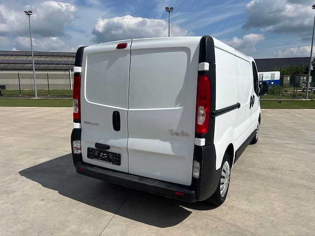 Renault - 2007 - trafic - personenauto - afbeelding 5 van  39