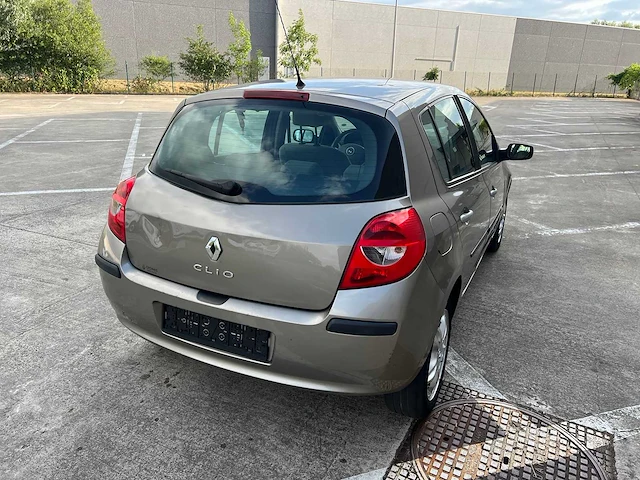Renault - 2008 - clio - personenauto - afbeelding 2 van  23