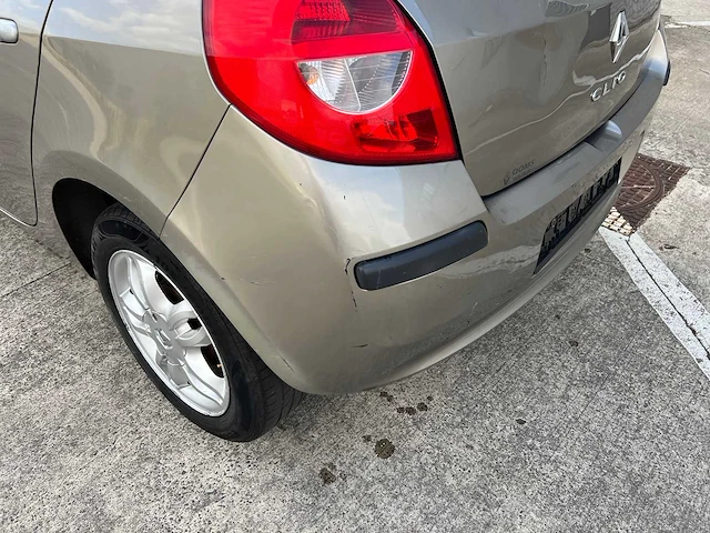 Renault - 2008 - clio - personenauto - afbeelding 4 van  23
