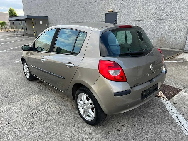 Renault - 2008 - clio - personenauto - afbeelding 5 van  23