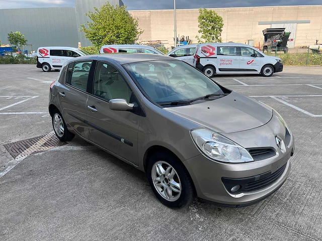 Renault - 2008 - clio - personenauto - afbeelding 21 van  23