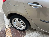 Renault - 2008 - clio - personenauto - afbeelding 22 van  23