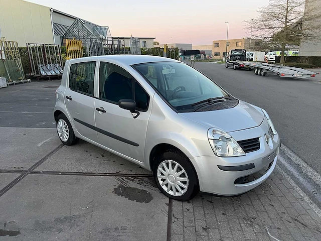 Renault - 2008 - modus - personenauto - afbeelding 1 van  14
