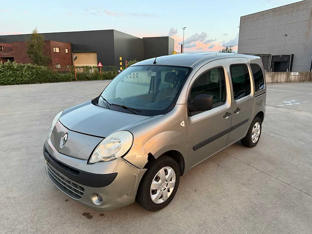 Renault - 2009 - kango - personenauto - afbeelding 17 van  23