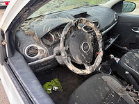 Renault - 2011 - clio - personenauto - afbeelding 4 van  15