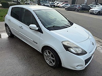 Renault - 2011 - clio - personenauto - afbeelding 11 van  15