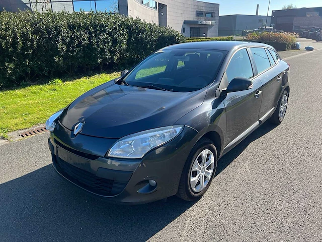 Renault - 2011 - megane - personenauto - afbeelding 12 van  34