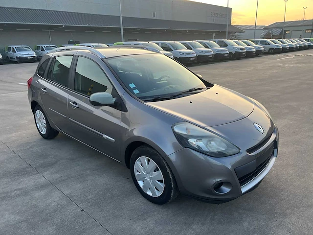 Renault - 2012 - clio - personenauto - afbeelding 24 van  27