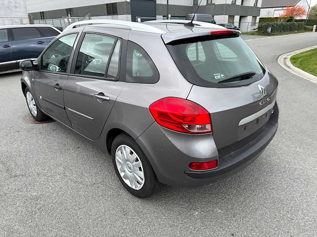 Renault - 2012 - clio - personenauto - afbeelding 2 van  20