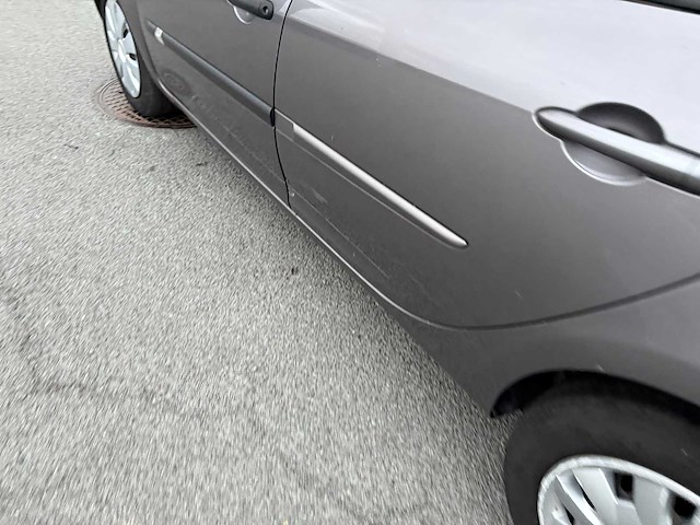 Renault - 2012 - clio - personenauto - afbeelding 3 van  20