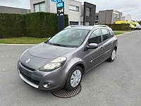 Renault - 2012 - clio - personenauto - afbeelding 12 van  20