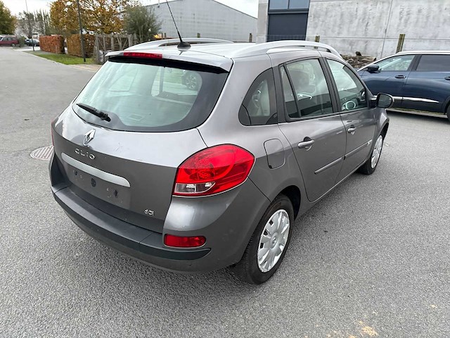 Renault - 2012 - clio - personenauto - afbeelding 18 van  20