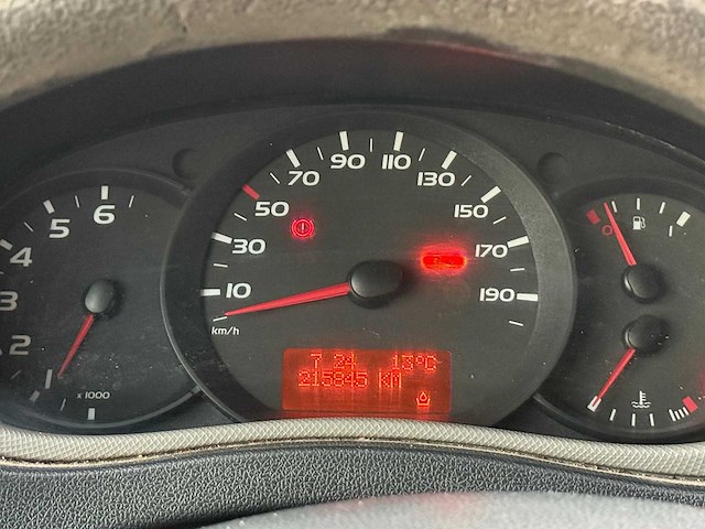 Renault - 2012 - master - bestelwagen - personenauto - afbeelding 19 van  27