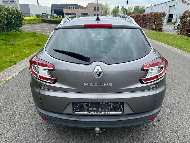 Renault - 2012 - megane - personenauto - afbeelding 2 van  24