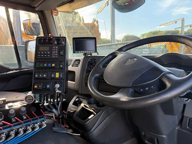 Renault - 2012 - midlum - vrachtwagen - afbeelding 5 van  14