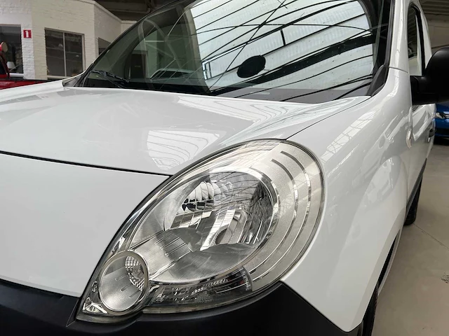 Renault - bestelwagen - kangoo - van - afbeelding 19 van  24