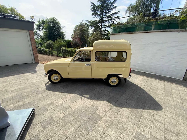 Renault - bestelwagen - r-4 fsa - oldtimer - afbeelding 17 van  52