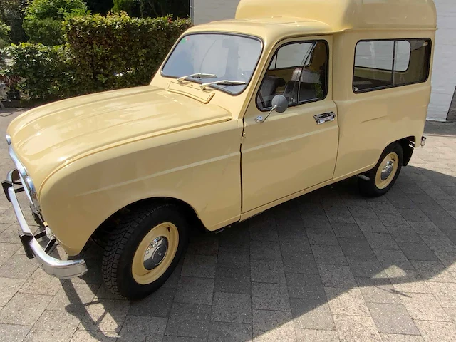 Renault - bestelwagen - r-4 fsa - oldtimer - afbeelding 19 van  52