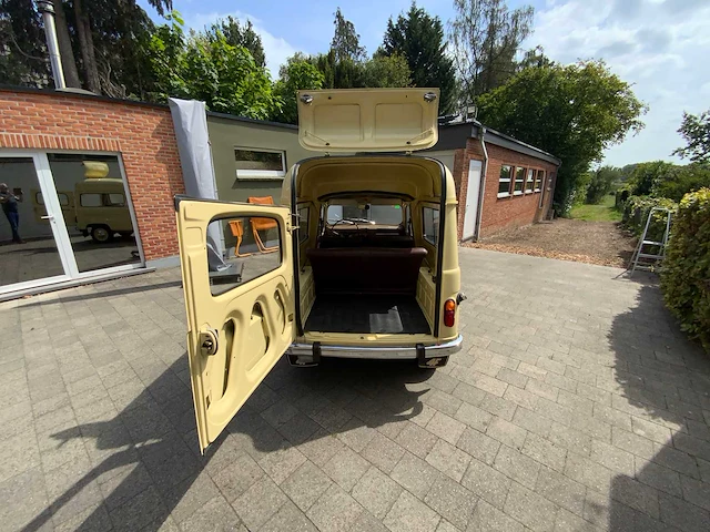 Renault - bestelwagen - r-4 fsa - oldtimer - afbeelding 22 van  52