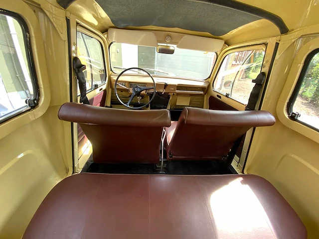 Renault - bestelwagen - r-4 fsa - oldtimer - afbeelding 24 van  52