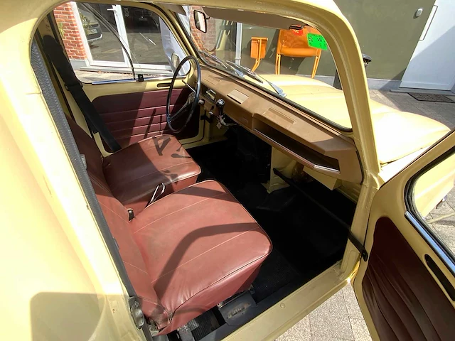 Renault - bestelwagen - r-4 fsa - oldtimer - afbeelding 28 van  52