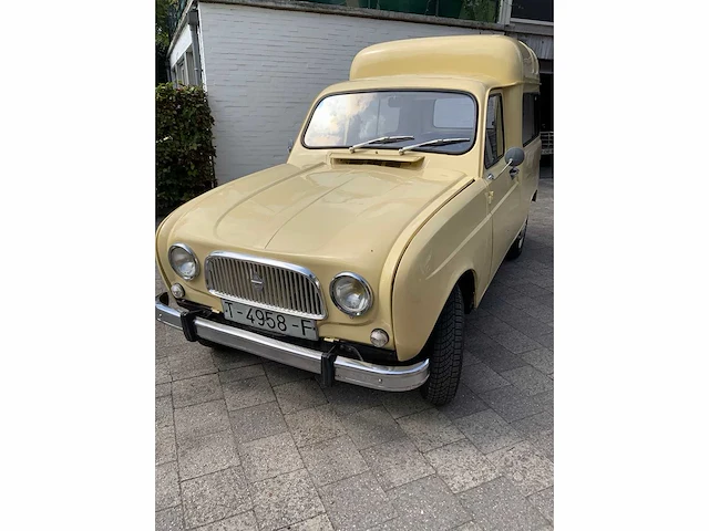 Renault - bestelwagen - r-4 fsa - oldtimer - afbeelding 23 van  52