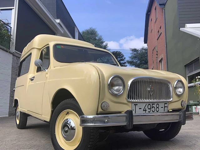 Renault - bestelwagen - r-4 fsa - oldtimer - afbeelding 46 van  52
