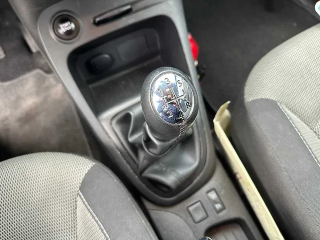 Renault - capture - personenauto - afbeelding 20 van  25
