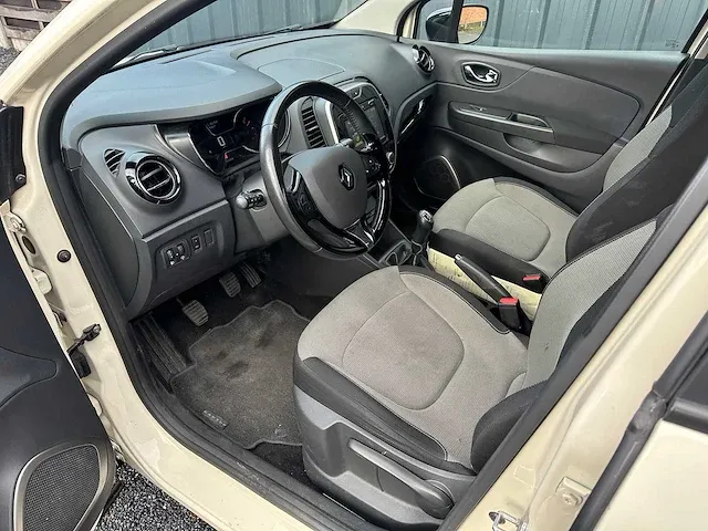 Renault - capture - personenauto - afbeelding 21 van  25