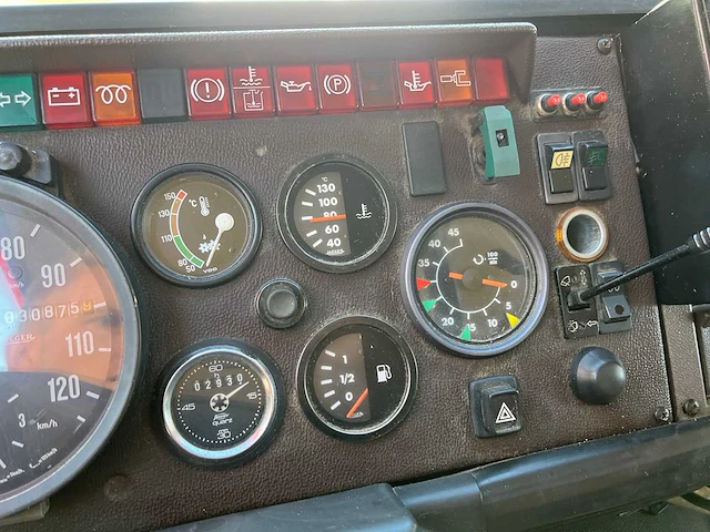Renault - js00b1 - vrachtwagen - 1985 - afbeelding 5 van  40