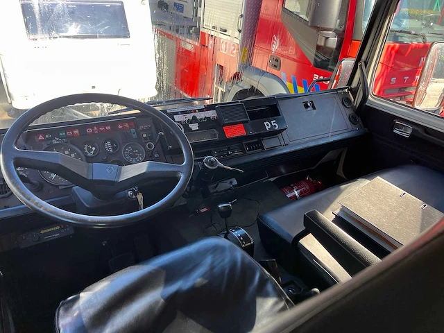 Renault - js00b1 - vrachtwagen - 1985 - afbeelding 7 van  40