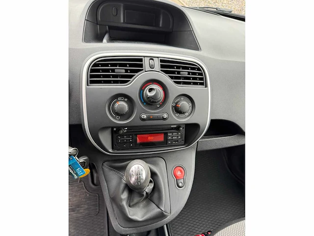 Renault - kangoo - w - car - 2020 - afbeelding 7 van  24