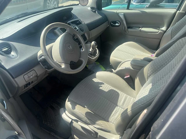 Renault - scenic - personenauto - 2006 - afbeelding 11 van  15