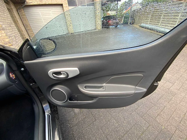 Renault - wind - n - car - 2010 - afbeelding 10 van  32