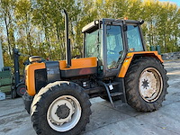 Renault 110.54 r7912 tractor - afbeelding 9 van  11