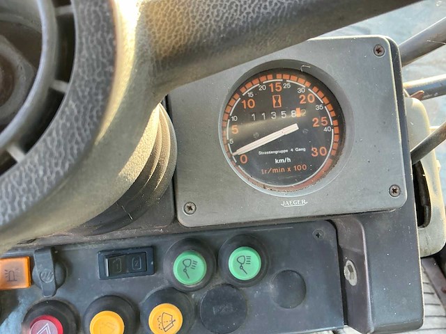 Renault 110.54 r7912 tractor - afbeelding 11 van  11