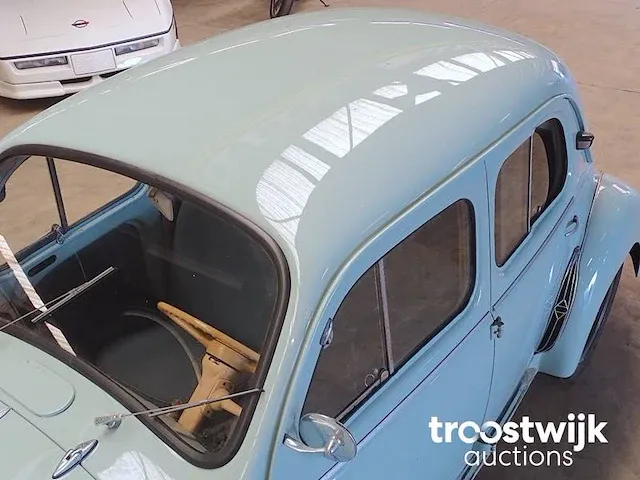 Renault 4cv - afbeelding 10 van  60