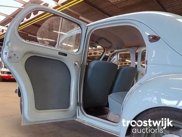 Renault 4cv - afbeelding 36 van  60