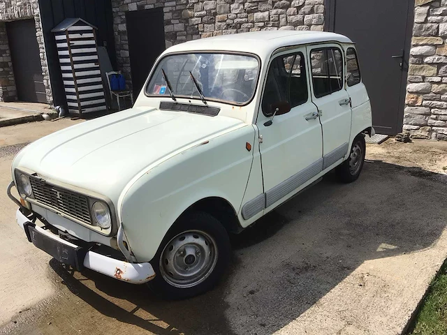 Renault 4l gtl voorouder uit 1981 - afbeelding 28 van  30