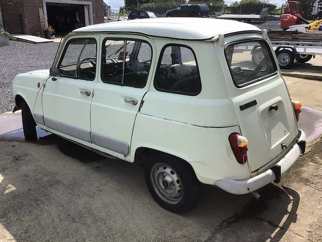 Renault 4l gtl voorouder uit 1981 - afbeelding 29 van  30