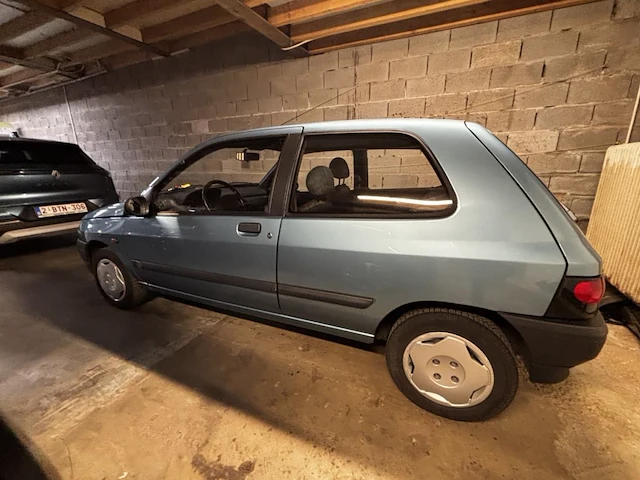 Renault clio, 1996 - afbeelding 21 van  23