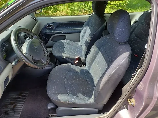 Renault clio, 2001 - afbeelding 2 van  18