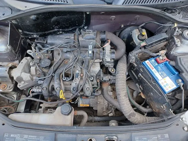 Renault clio, 2001 - afbeelding 9 van  18
