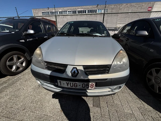 Renault clio, 2004 - afbeelding 2 van  31