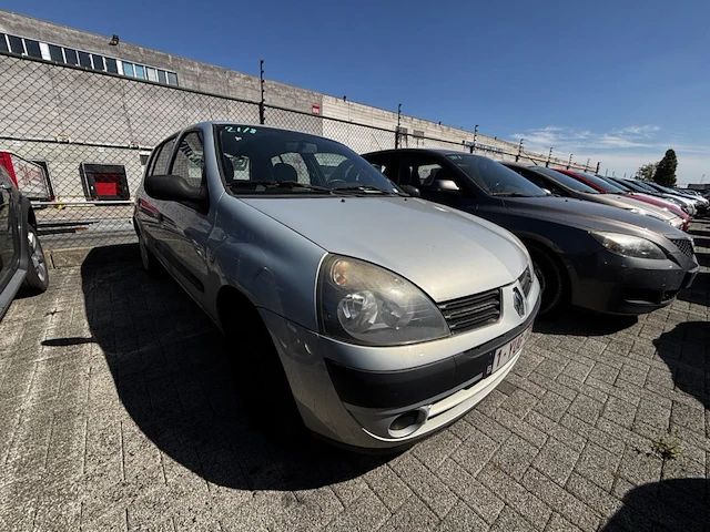 Renault clio, 2004 - afbeelding 3 van  31